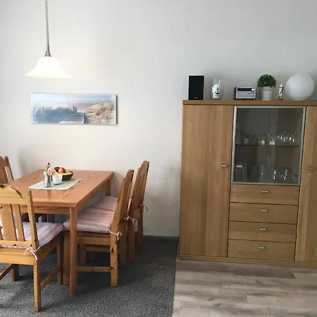 Holiday home Mit Suedwestterrasse Mit Stellplatz *